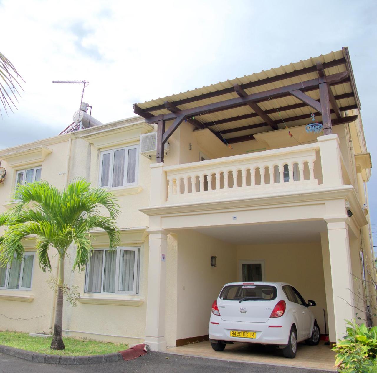 Azure Villa Belle Mare Exterior foto